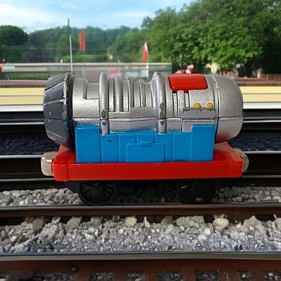 Thomas Wooden Railway Jet Engine Train 2004 Gullane Limited Learning Curve Metal - Picture 15 of 15